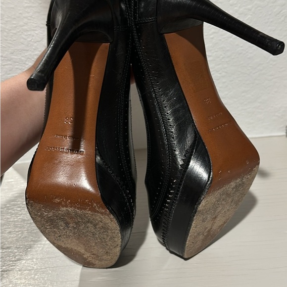 Burberry heels - Picture 4 of 5